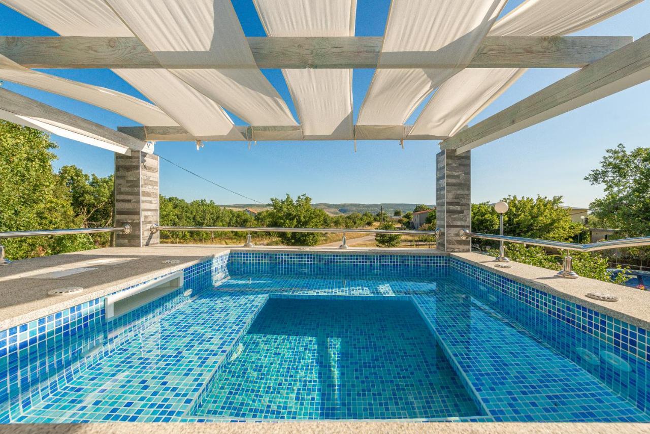 Villa Zora, Starigrad Paklenica, 塞利讷 外观 照片